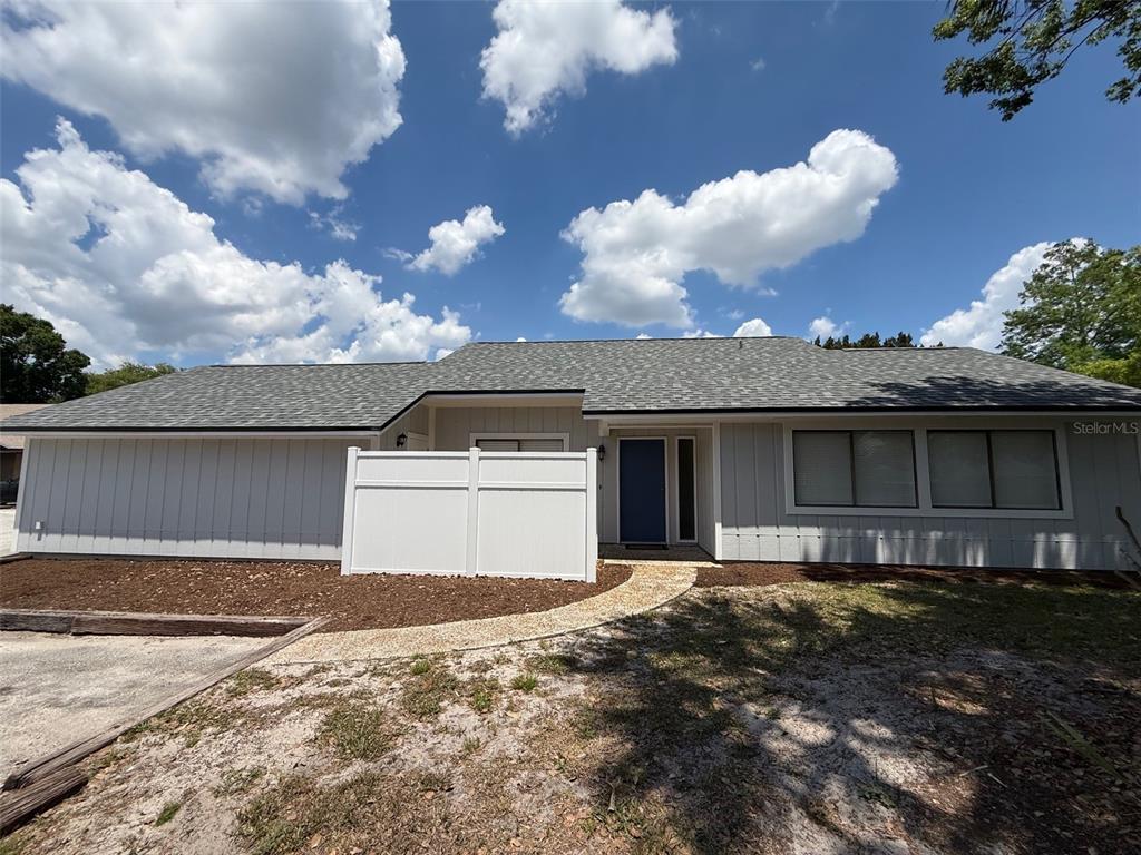 706 LAKESIDE DRIVE
