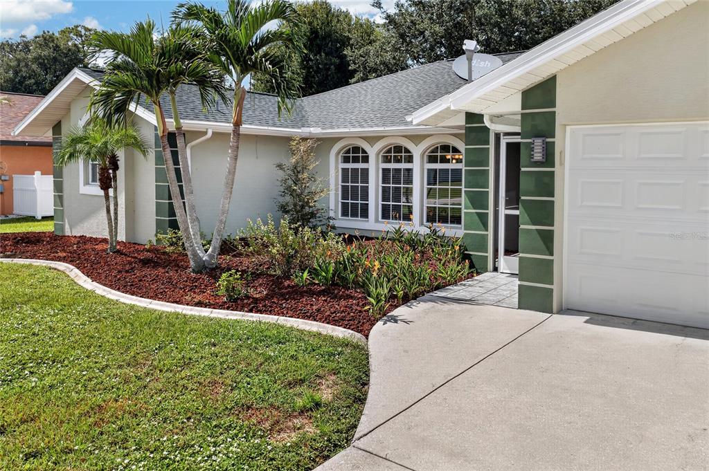 86 SANTAREM CIRCLE, PUNTA GORDA, FL — photo 4 of 30