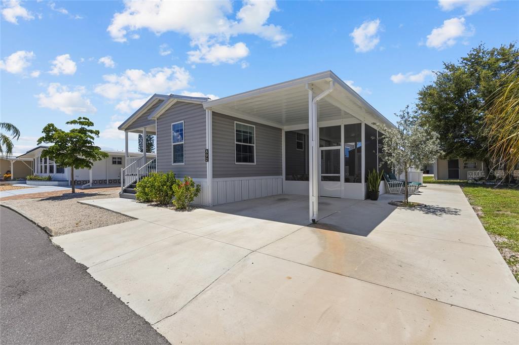 892 GRADO DRIVE, VENICE, FL — photo 3 of 22