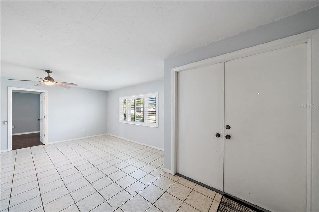 6416 SAMOA DRIVE, SARASOTA, FL — photo 2 of 30