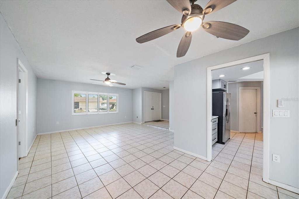 6416 SAMOA DRIVE, SARASOTA, FL — photo 4 of 30