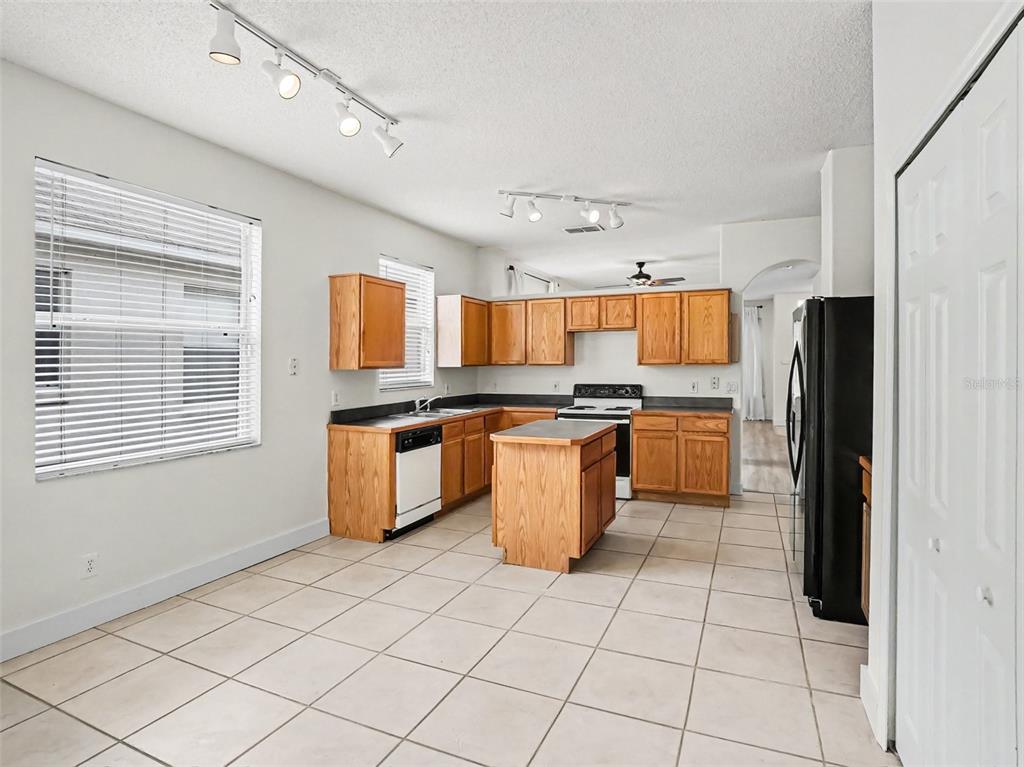 14523 KRISTENRIGHT LANE, ORLANDO, FL — photo 5 of 25