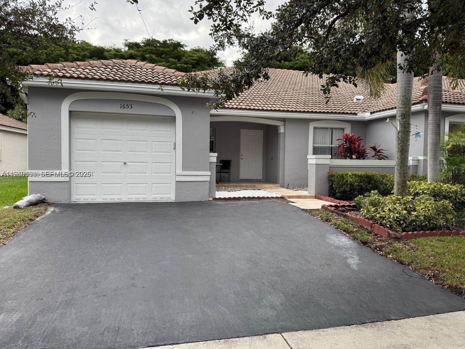 1653 Zenith Way, Weston FL 33327