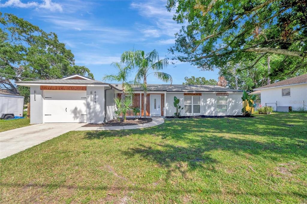 6209 FLAMINGO DRIVE