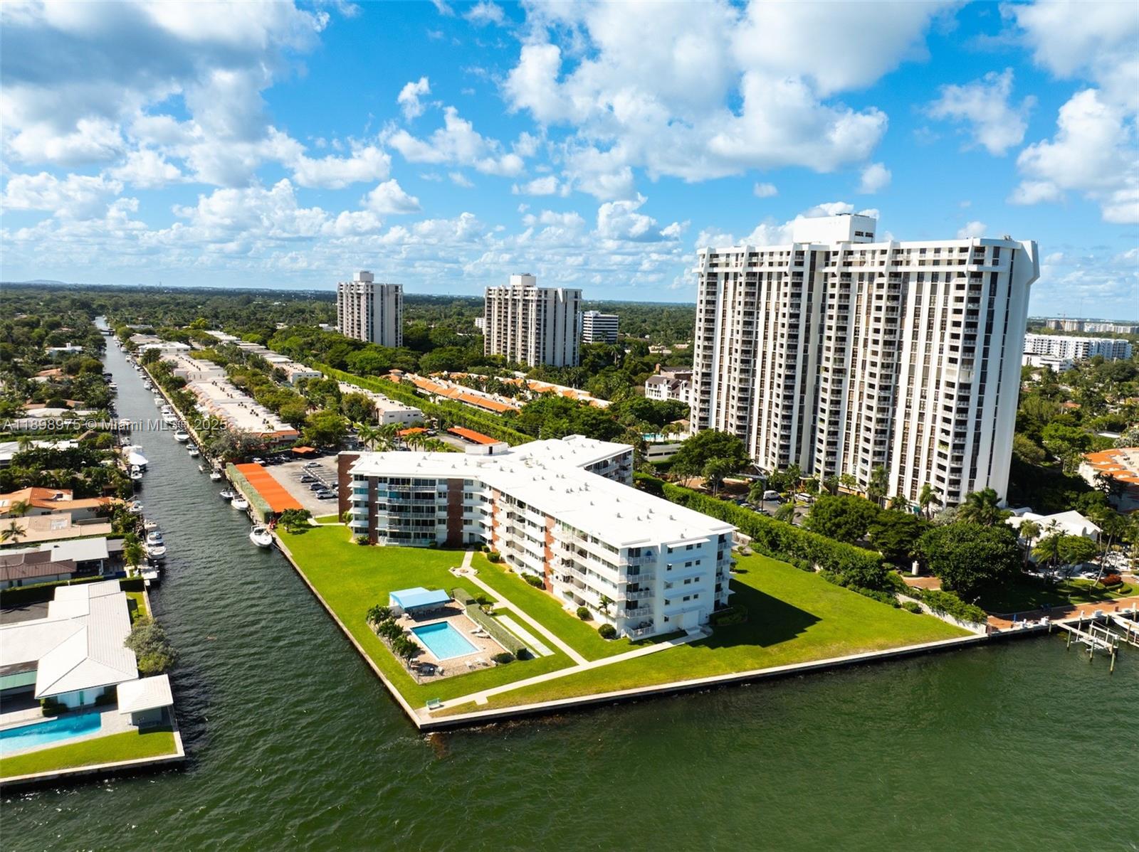 1700 NE 105th St # 312, Miami Shores FL 33138