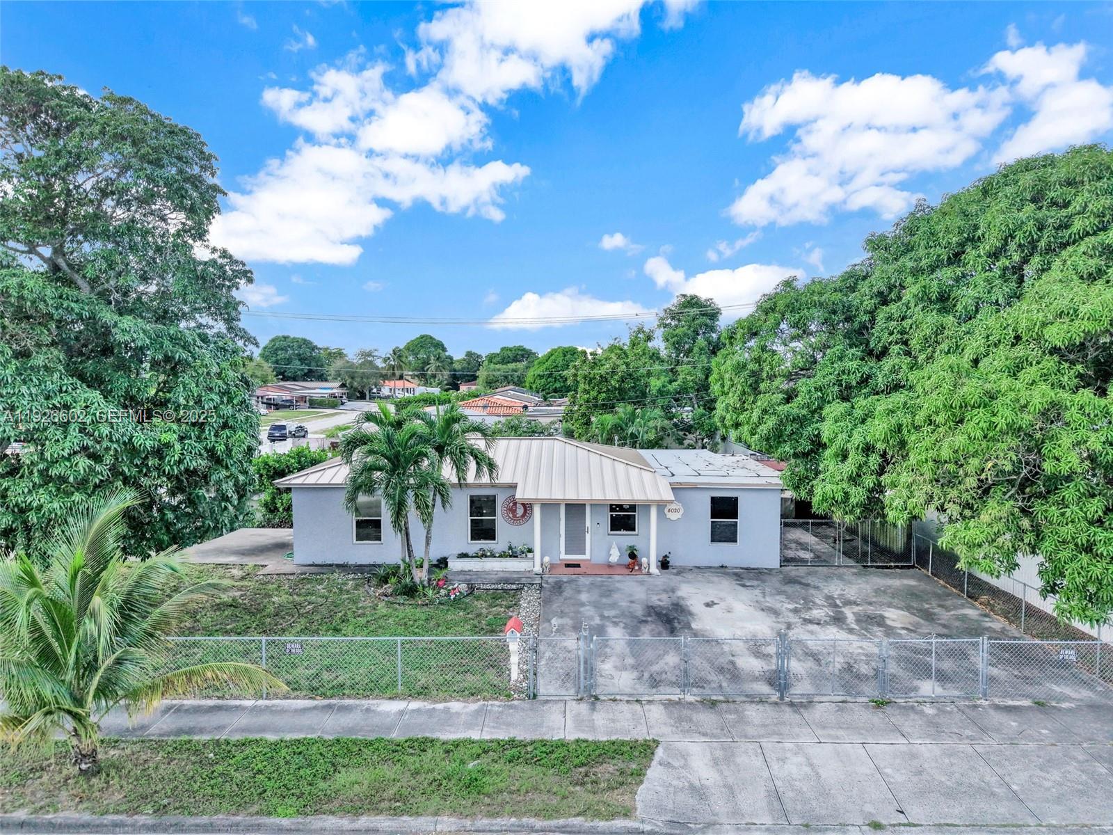 4020 E 10th Ave, Hialeah FL 33013, HIALEAH, FL — photo 2 of 30