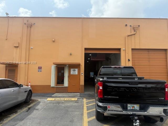 2109 W 76th St, Hialeah FL 33016