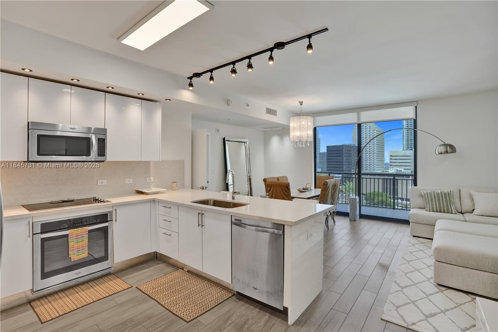999 SW 1st Ave # 1402, Miami FL 33130