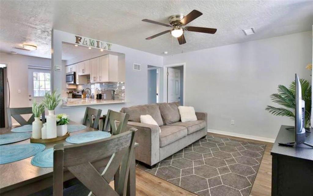 3113 MCINTOSH ROAD, SARASOTA, FL — photo 4 of 19