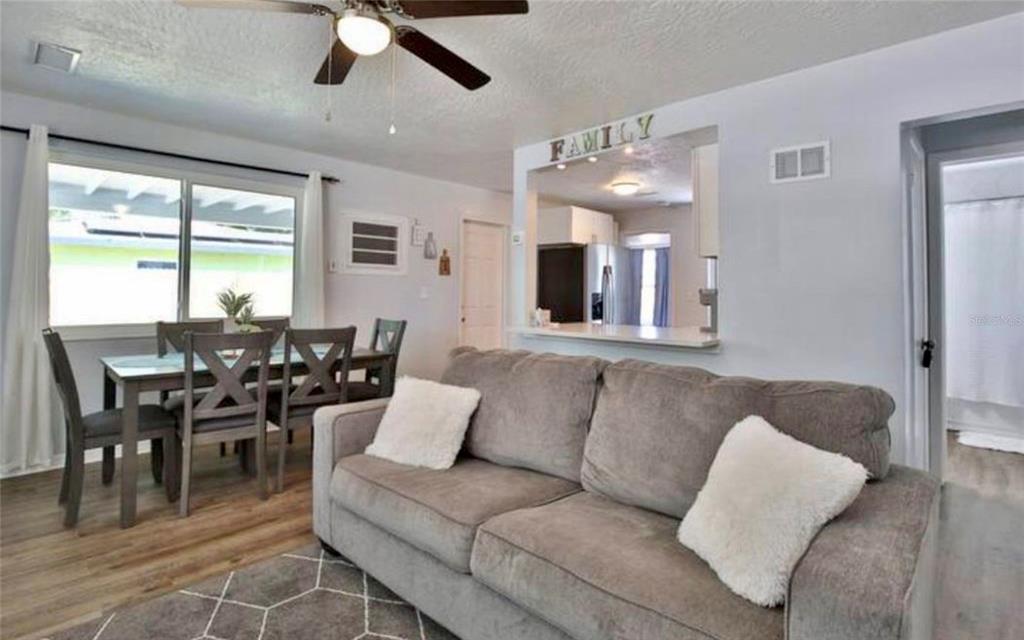 3113 MCINTOSH ROAD, SARASOTA, FL — photo 5 of 19