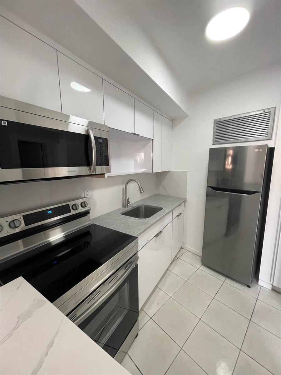 11 SW 52nd Avenue # 7A, Coral Gables FL 33134