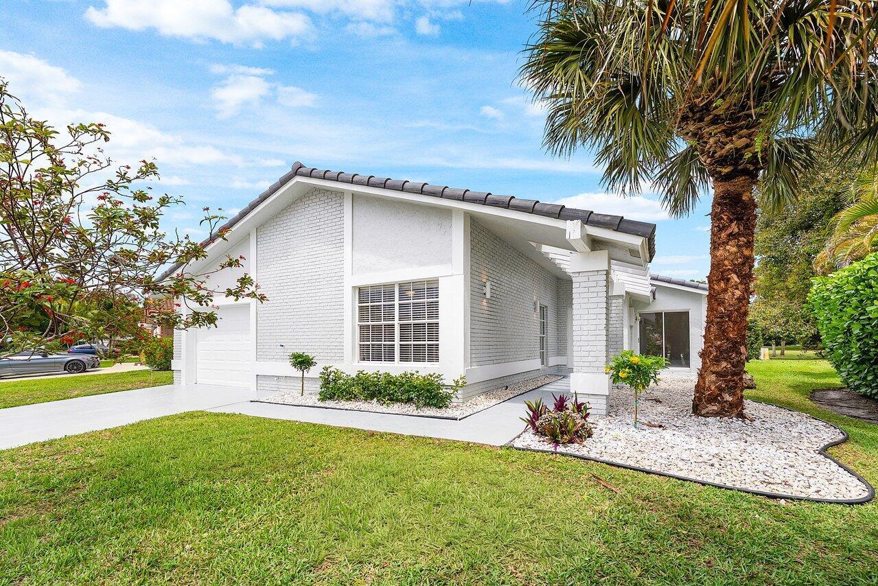 19635 Back 9 Drive, Boca Raton FL 33498