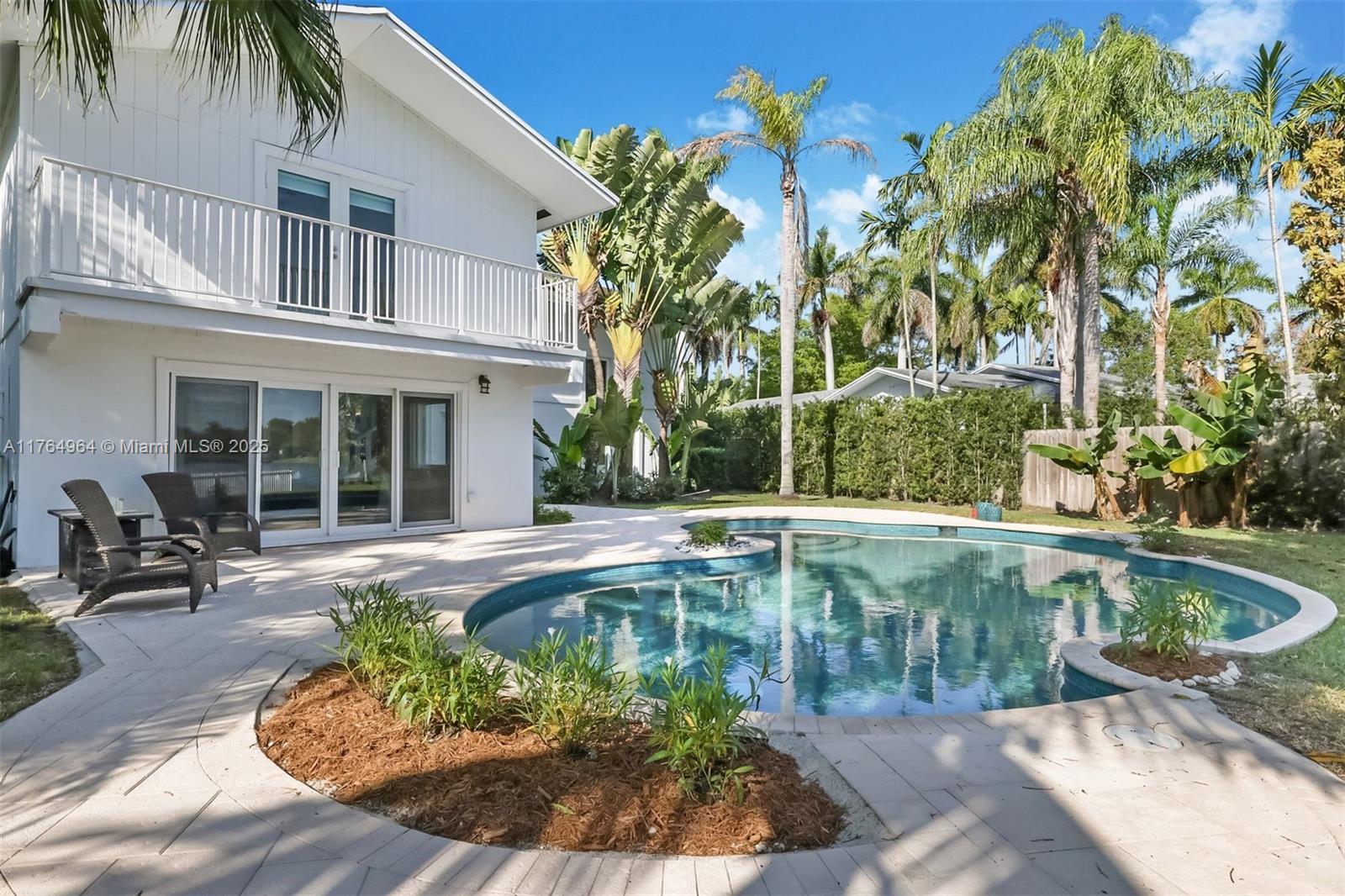 13575 SW 72nd Ave, Pinecrest FL 33156
