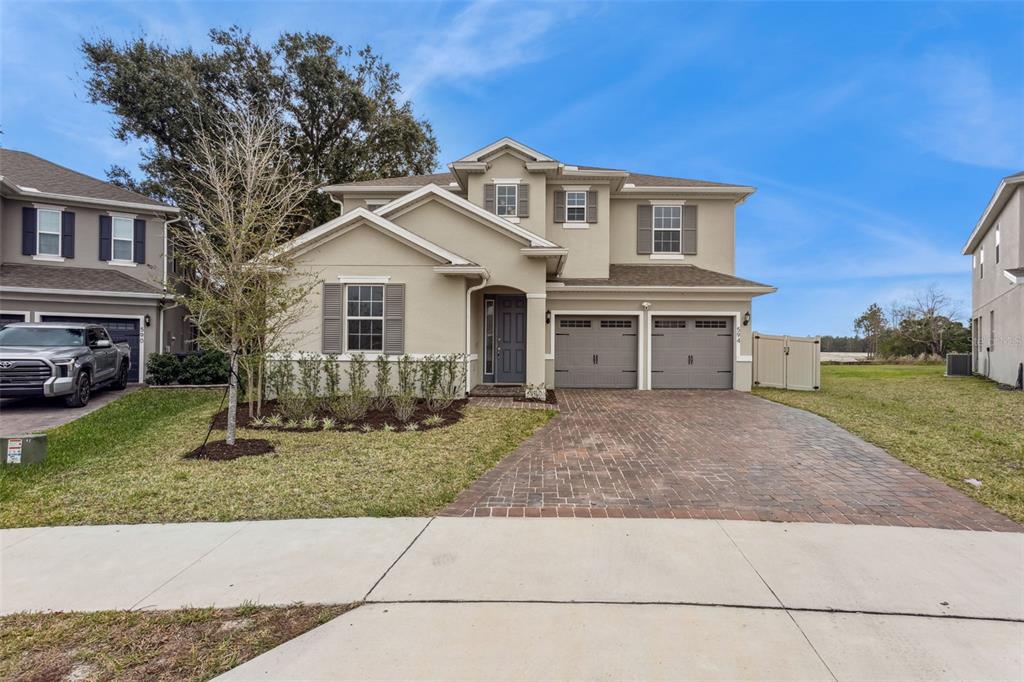 594 VIA BELLA COURT