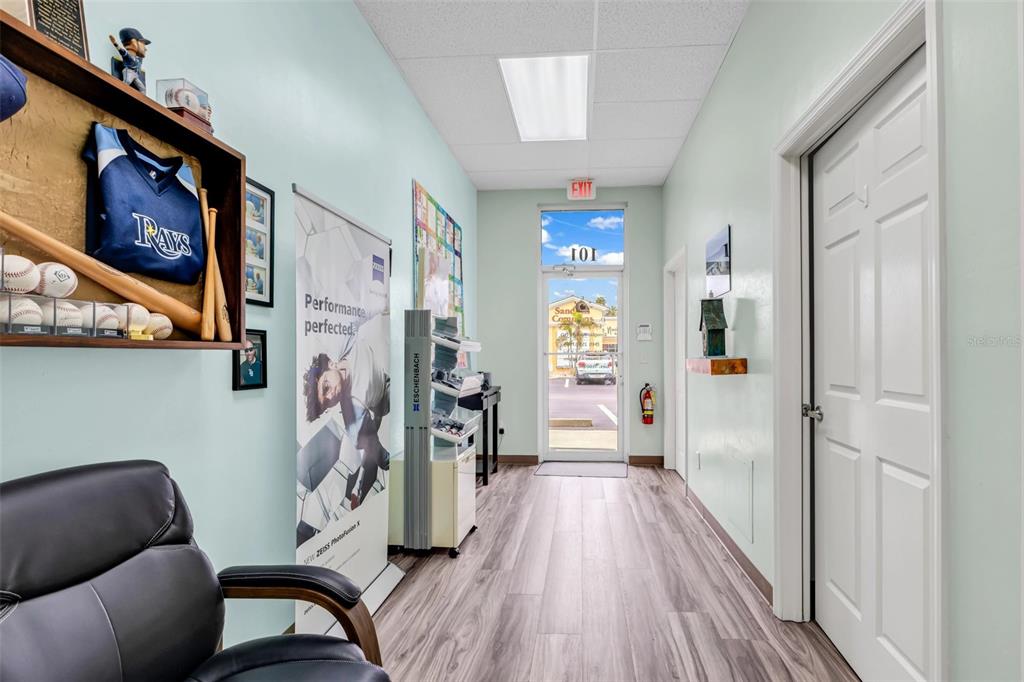 24420 SANDHILL BOULEVARD UNIT 101