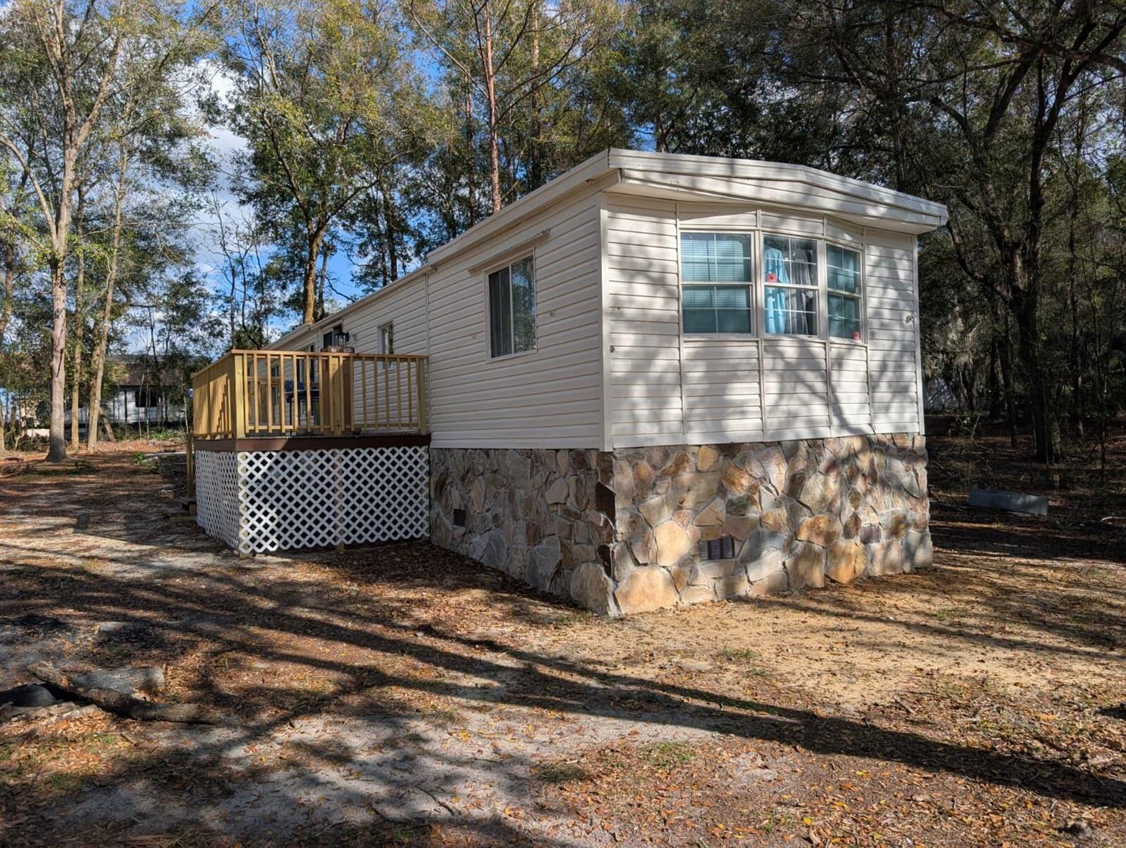 134 John Street, FL 32640