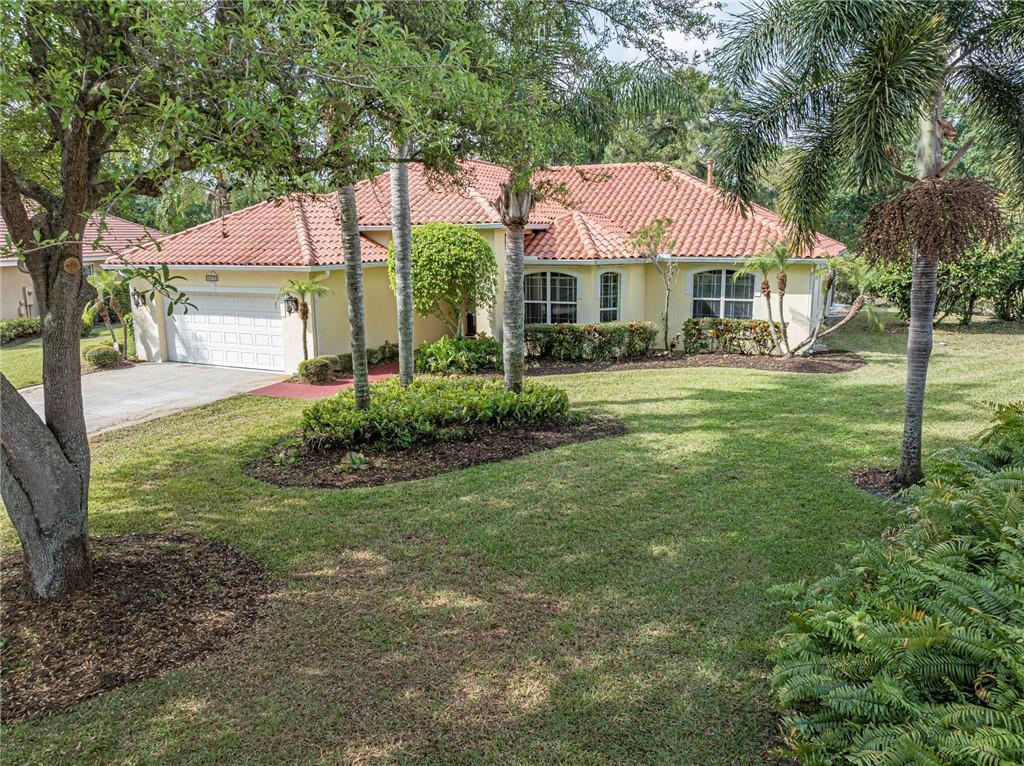 5873 Pine Ridge Circle, Vero Beach FL 32967