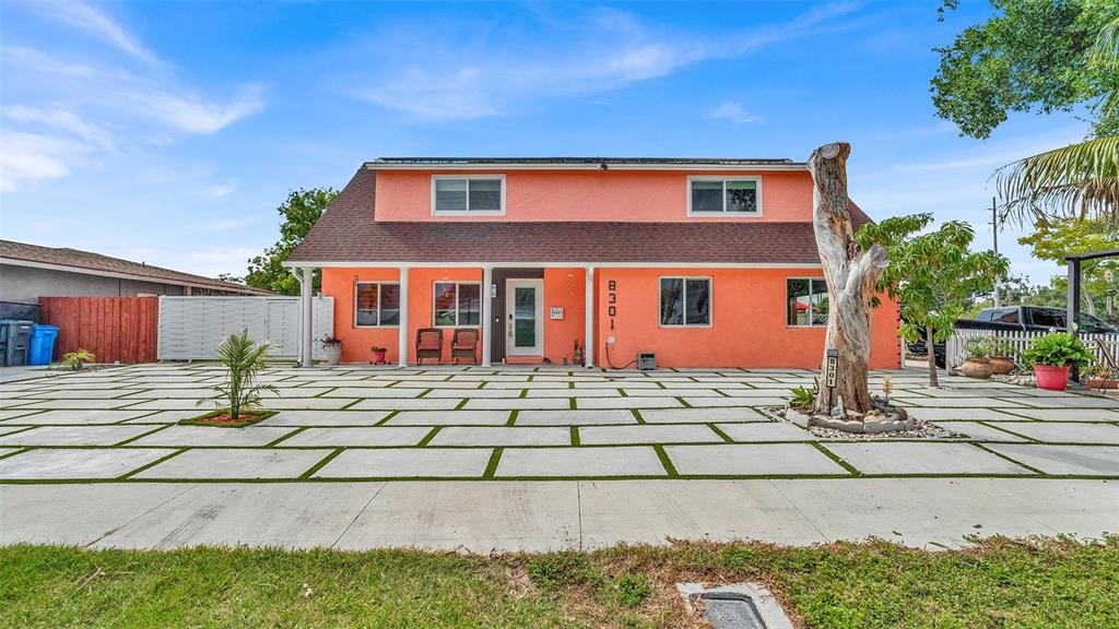8301 LOPEZ DRIVE, TAMPA, FL — photo 3 of 30