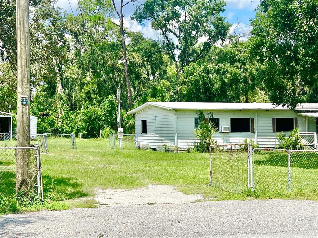 2903 WILLIAMS BOULEVARD, VALRICO, FL — photo 2 of 30