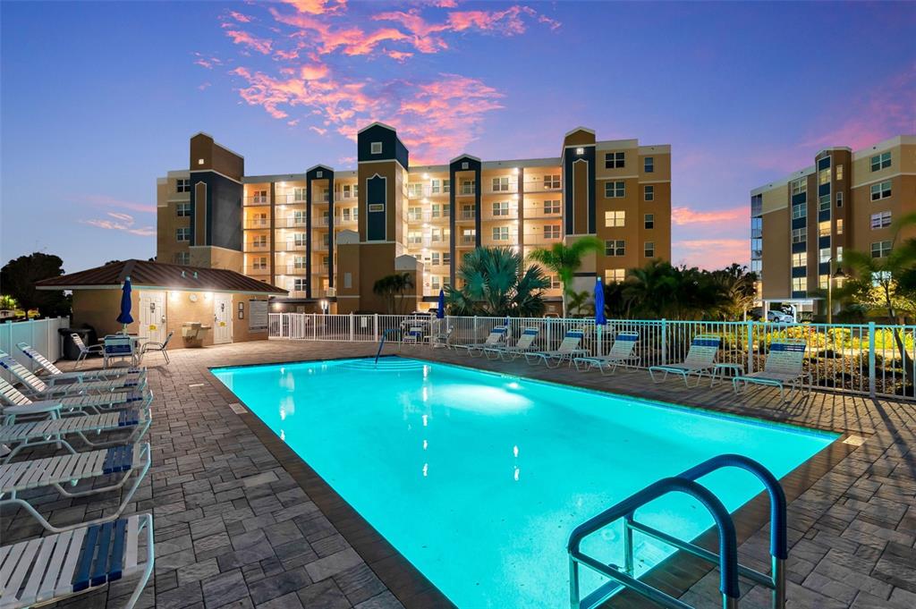 960 STARKEY ROAD UNIT 9205, LARGO, FL — photo 4 of 30