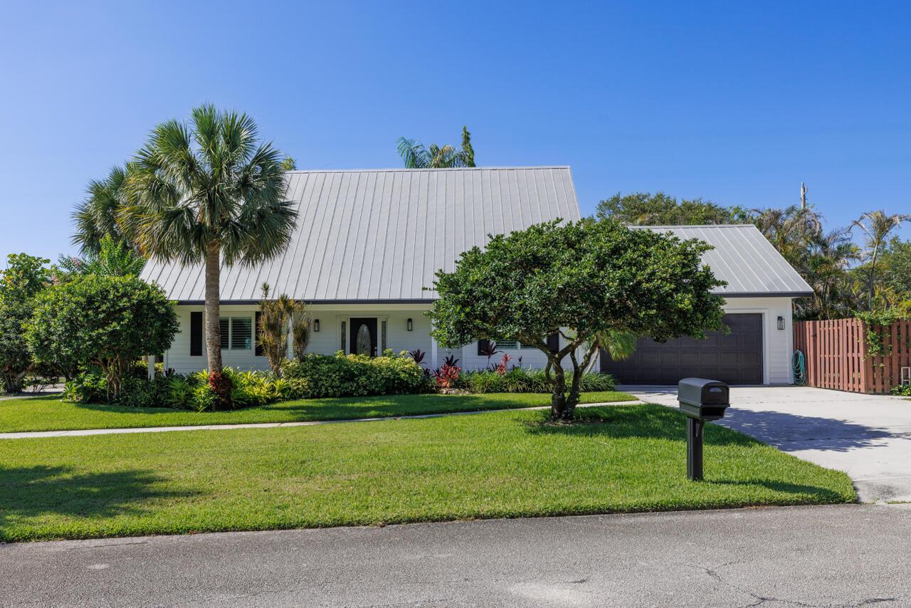 9200 SE Olympus Street, Hobe Sound FL 33455