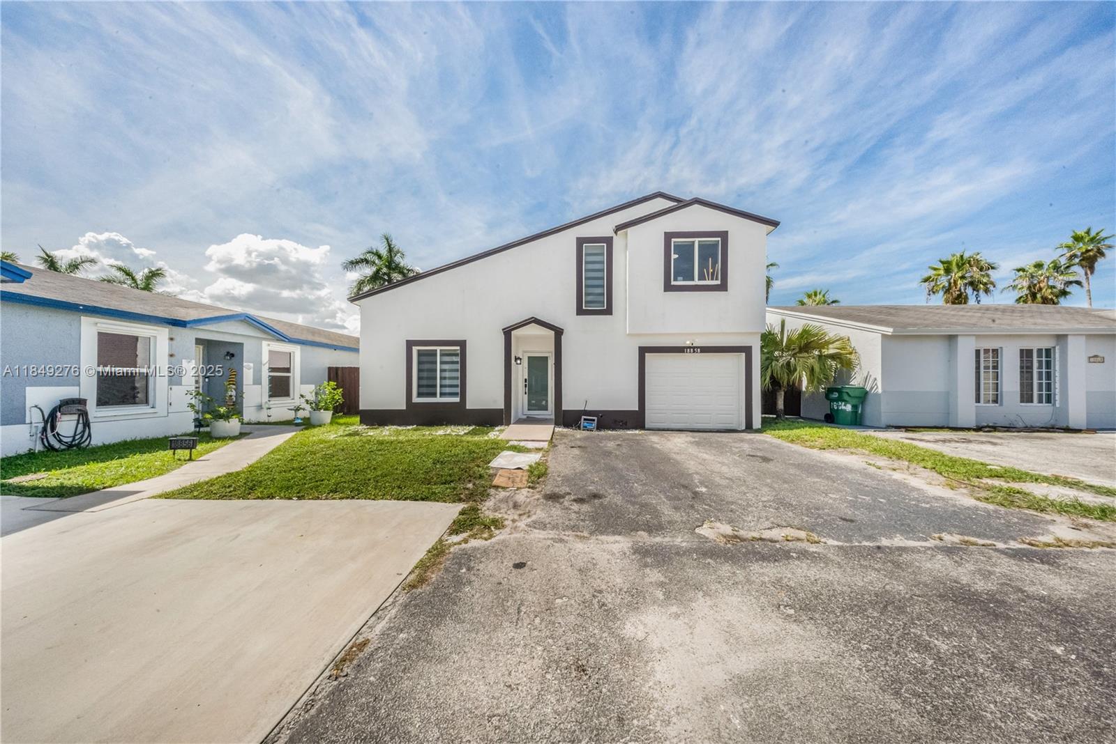 18858 NW 63rd Ct Cir, Hialeah FL 33015