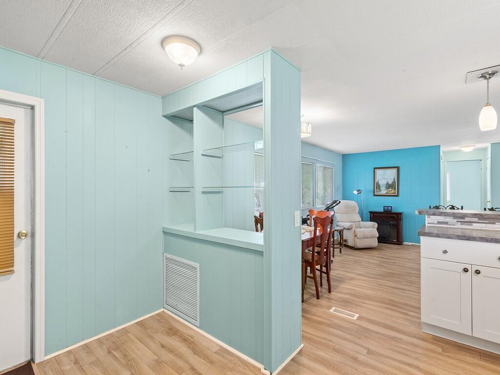 102 N Warner Drive, Jensen Beach FL 34957