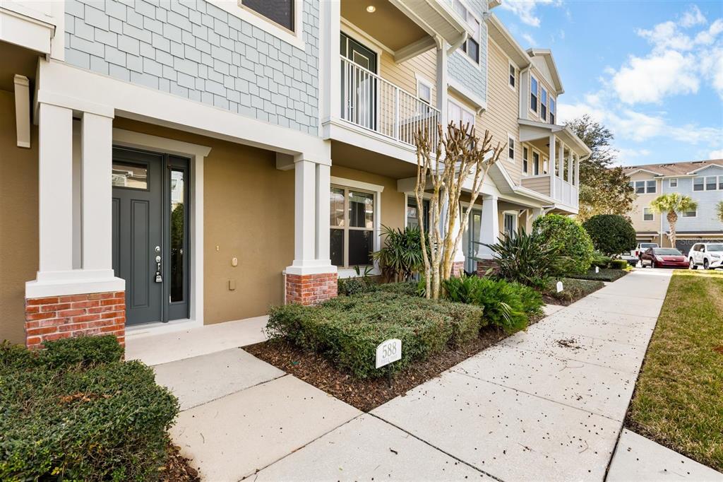 588 PIAZZA POINT, OVIEDO, FL — photo 3 of 30