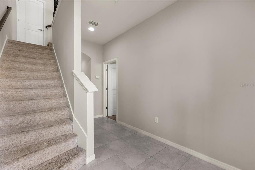 588 PIAZZA POINT, OVIEDO, FL — photo 5 of 30