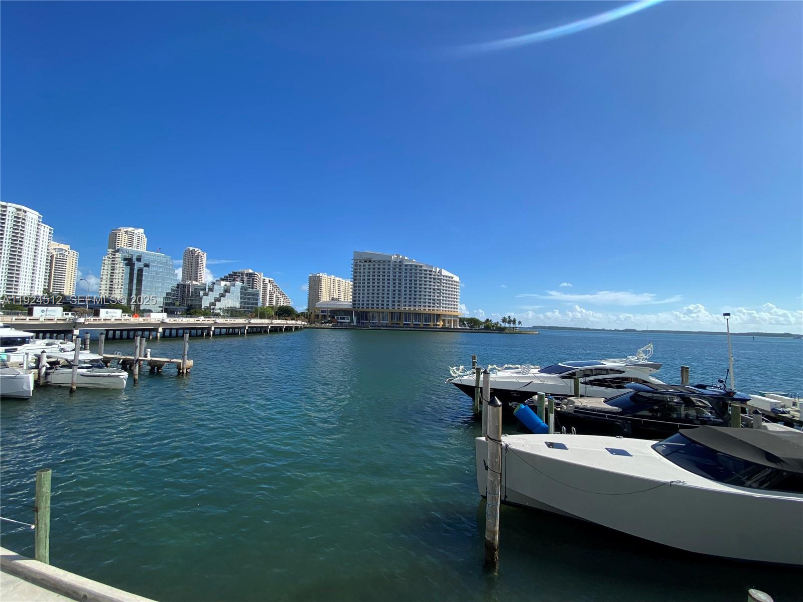 825 Brickell Bay Dr # 343, Miami FL 33131