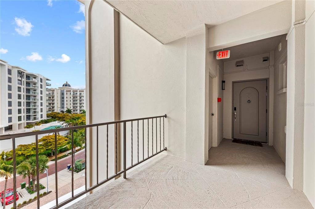 350 GOLDEN GATE POINT UNIT 61