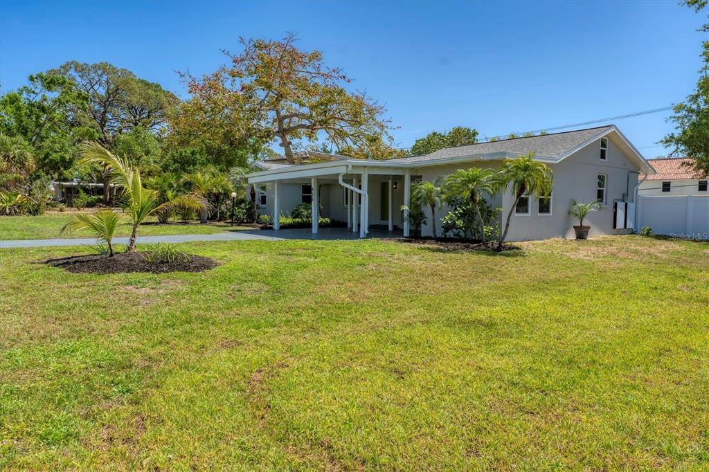 436 PARKVIEW DRIVE