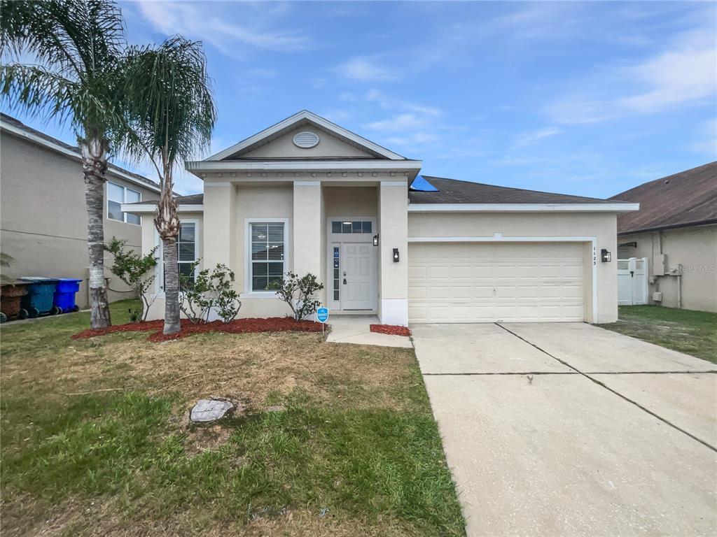 1123 HACIENDA CIRCLE