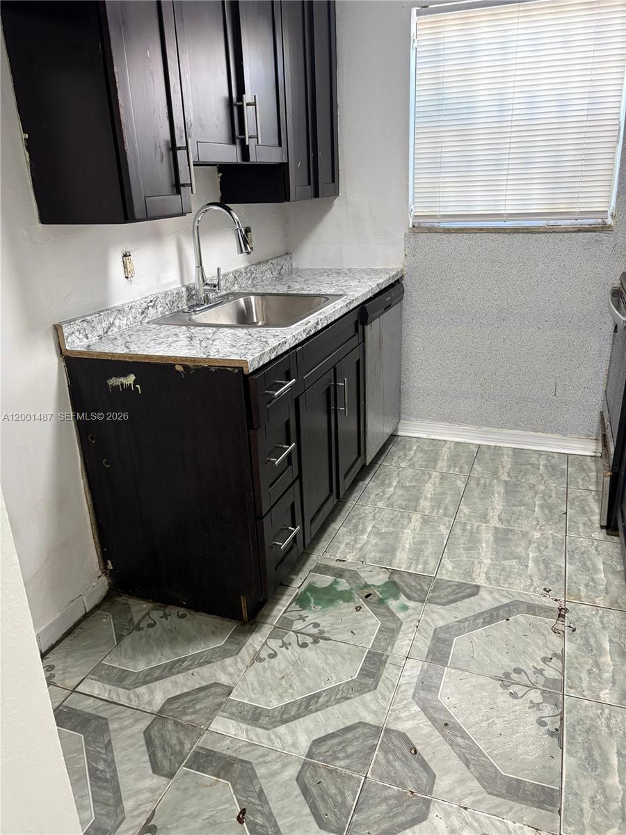 270 NE 142nd St # 14A, Miami FL 33161