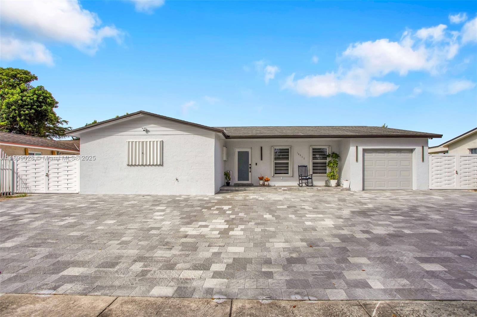16922 SW 107th Pl, Miami FL 33157