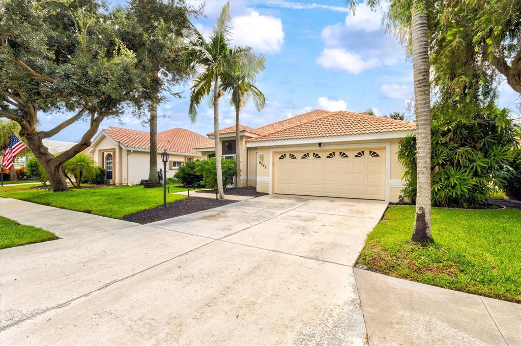 6252 DONNINGTON COURT, SARASOTA, FL — photo 3 of 30