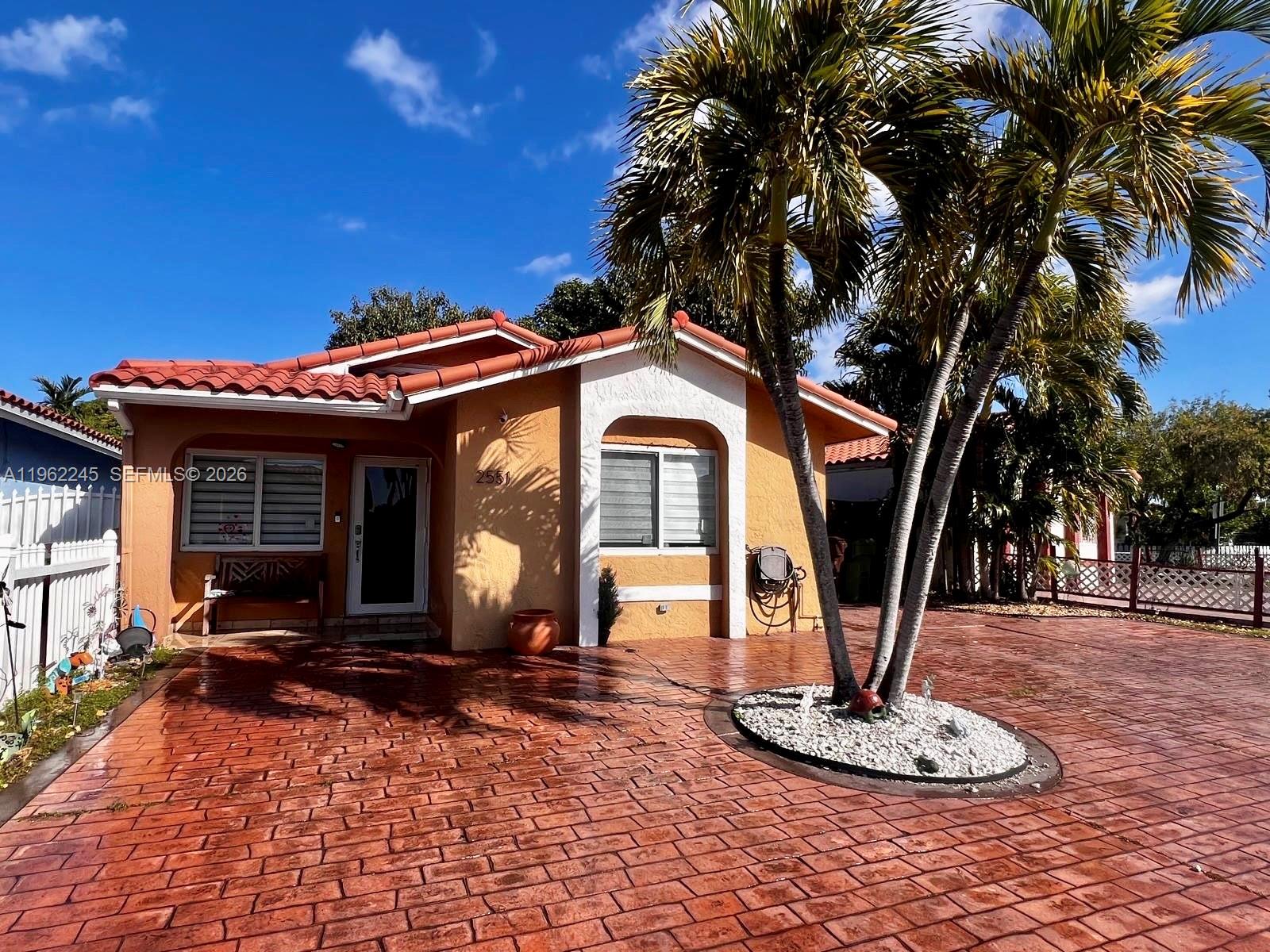 2551 W 64th Pl, Hialeah FL 33016