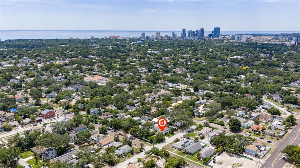 An aerial view shows a residential neighborhood with a red house icon marking a property — 1470 28TH AVENUE N, ST PETERSBURG, FL
