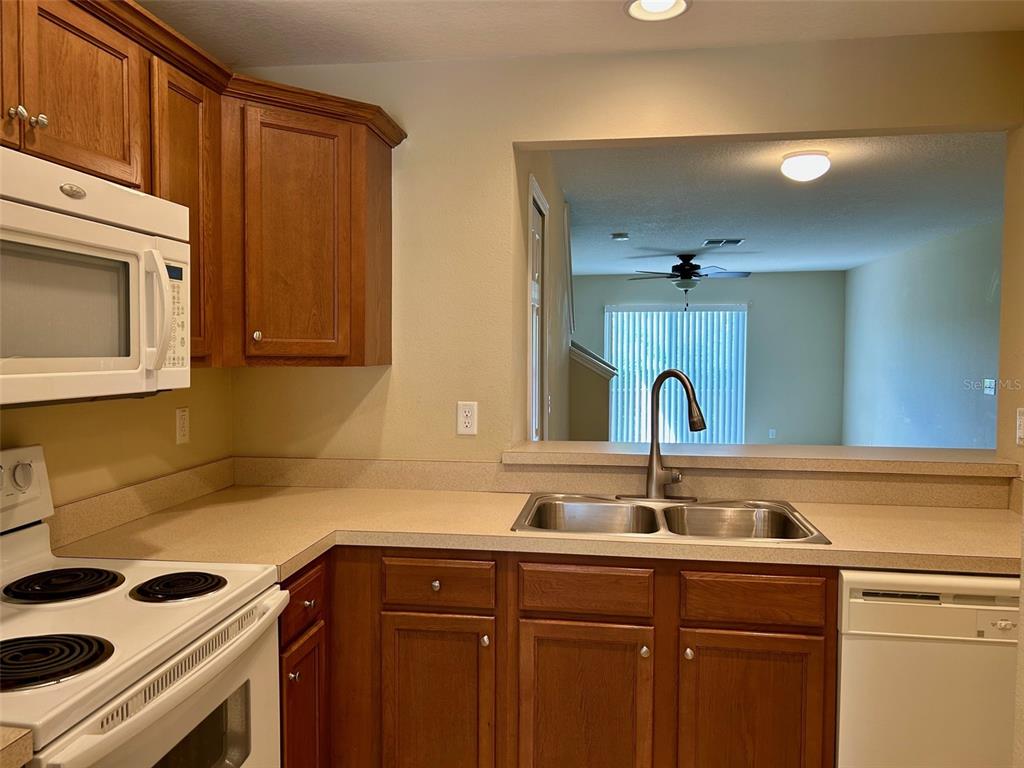 2078 SUN DOWN DRIVE, CLEARWATER, FL — photo 5 of 23