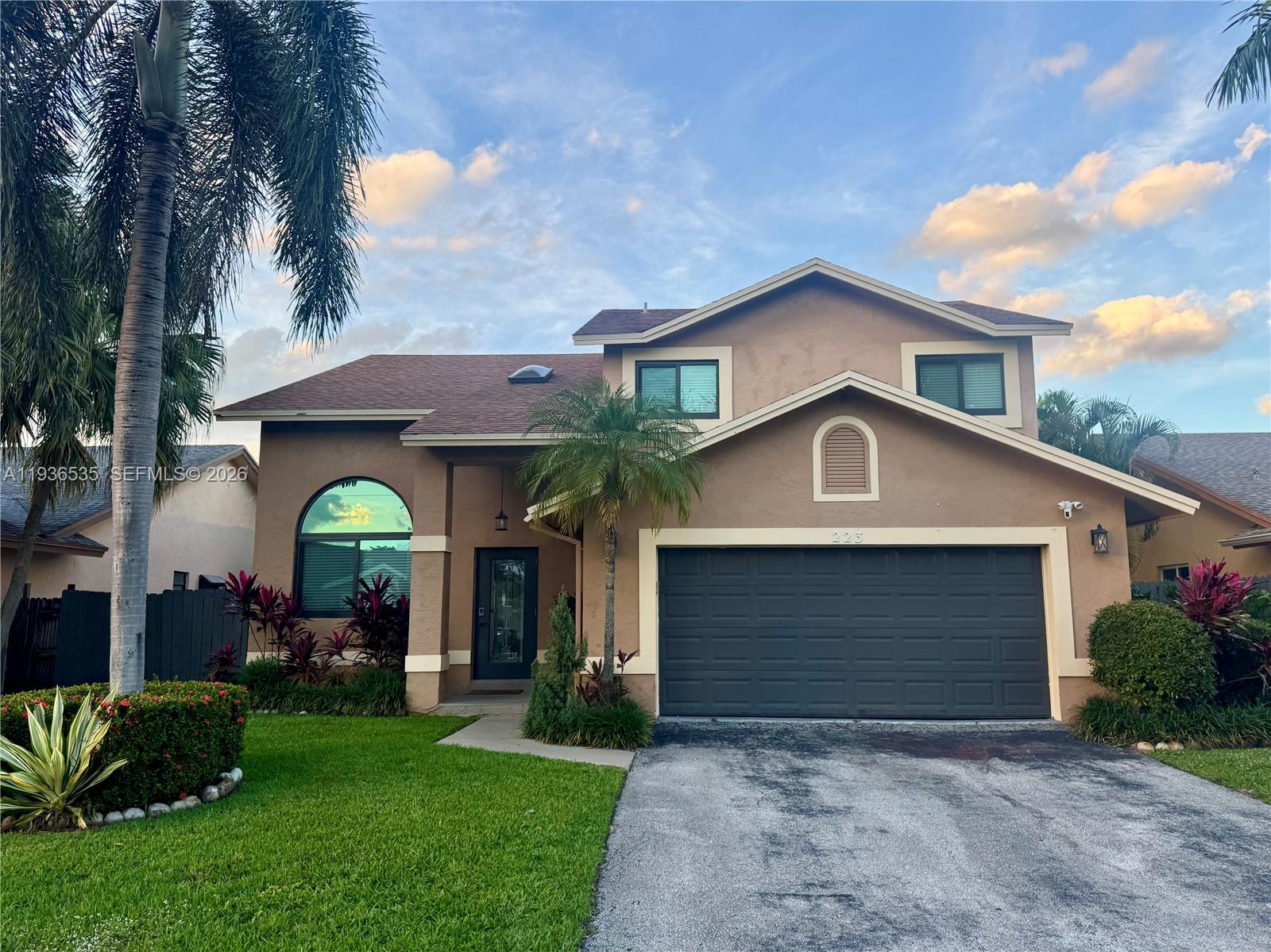 223 SE 8th St, Dania Beach FL 33004