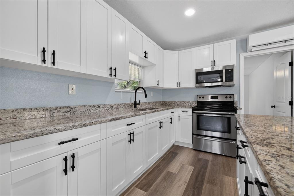 6462 SEALAWN DRIVE, SPRING HILL, FL — photo 4 of 30