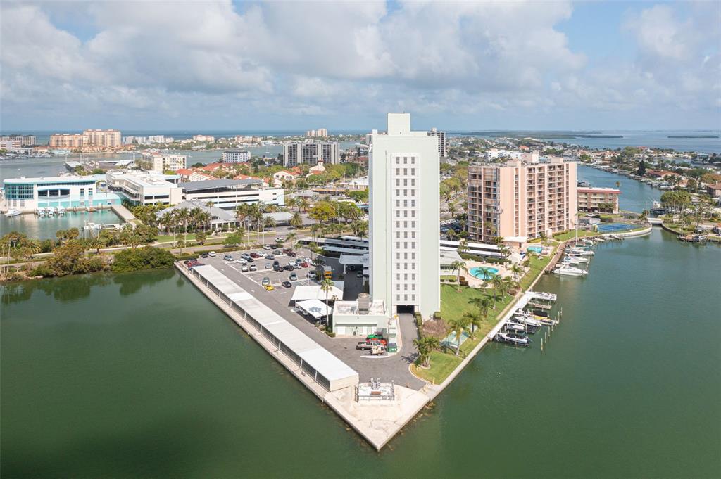 31 ISLAND WAY UNIT 502
