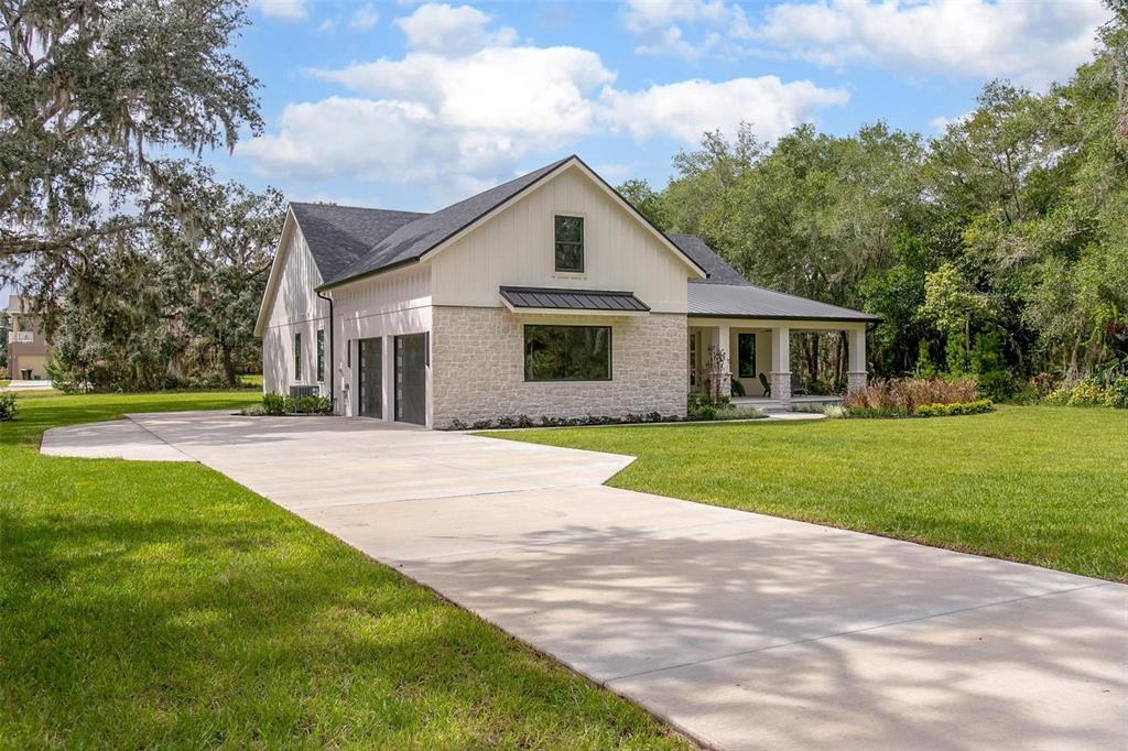 220 RIDGE BOULEVARD