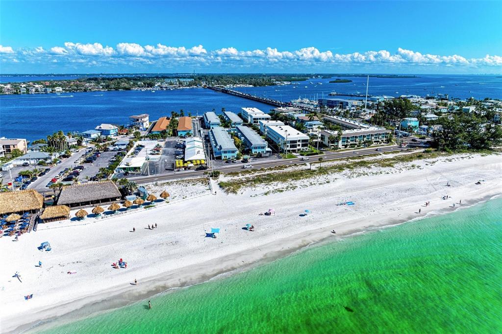 611 GULF DRIVE N UNIT D27