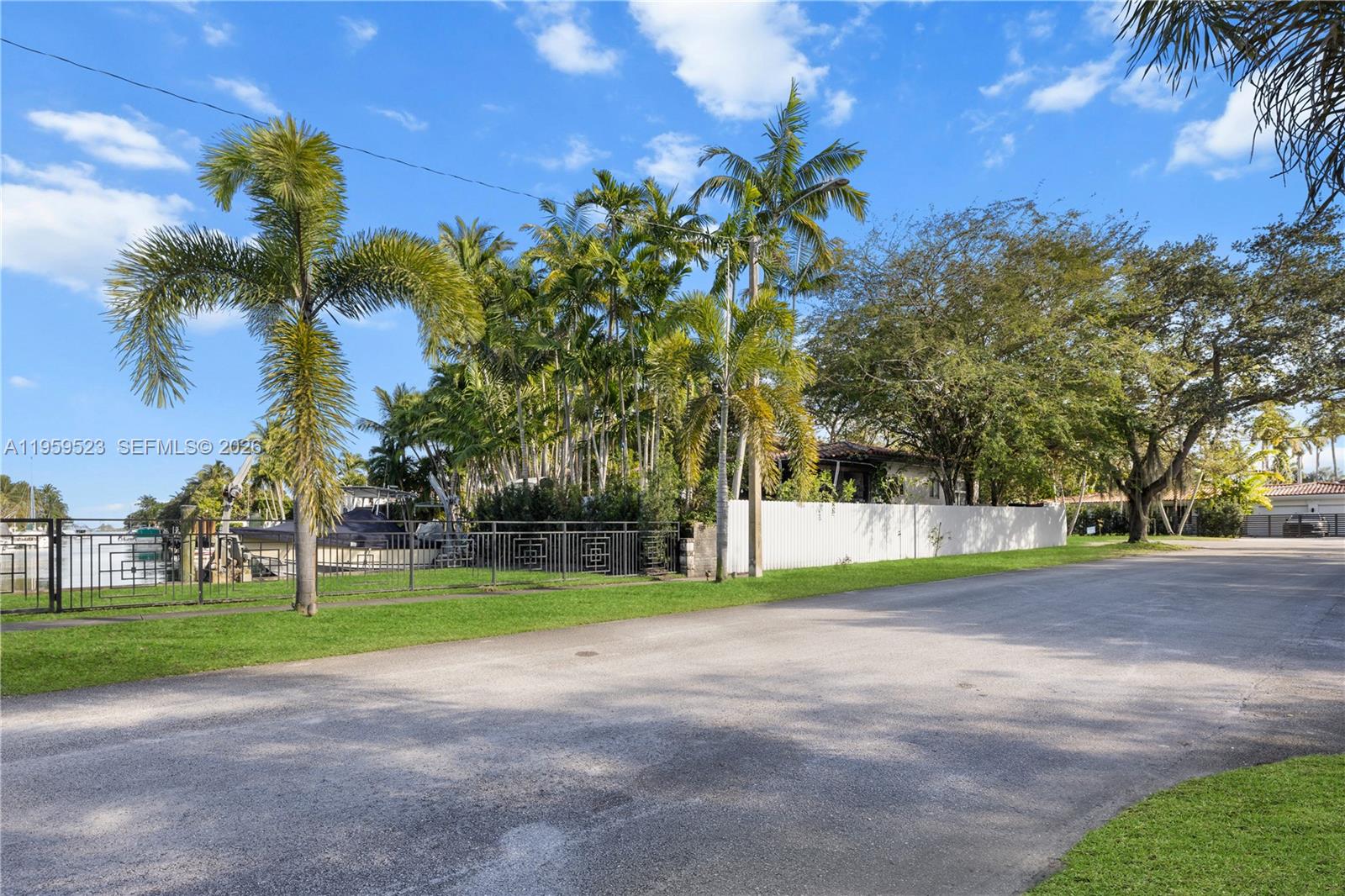 1051 NE 86th St, Miami FL 33138