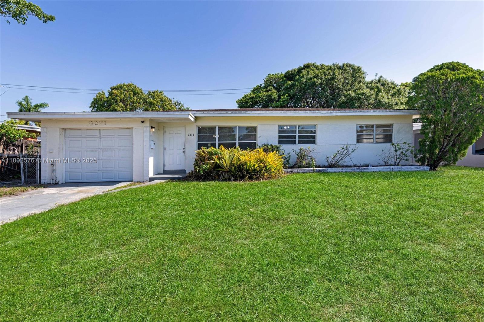 3271 Auburn Blvd, Fort Lauderdale FL 33312