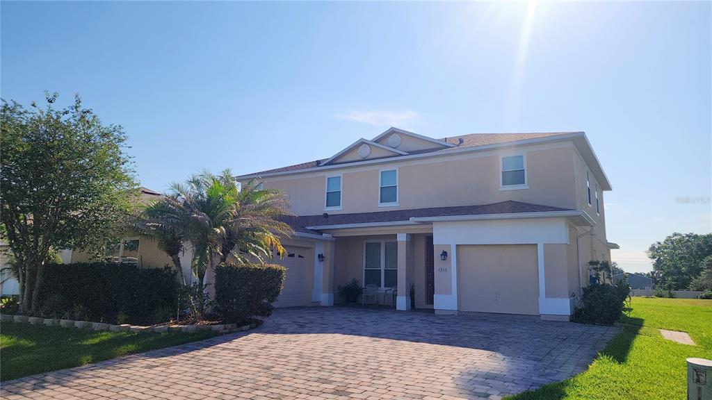 1915 ACACIA DRIVE