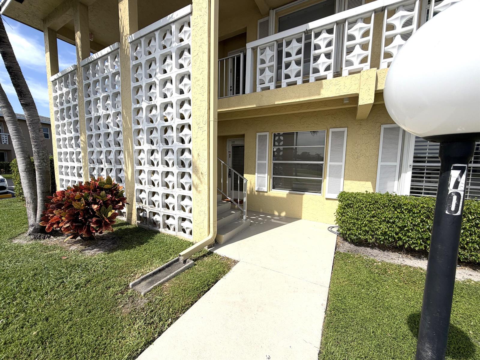 1141 Violet Terrace # 101, Delray Beach FL 33445