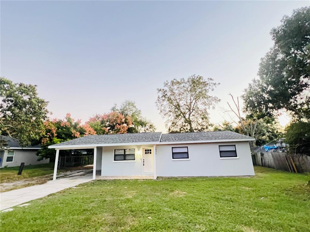 1824 KENDRICK LANE