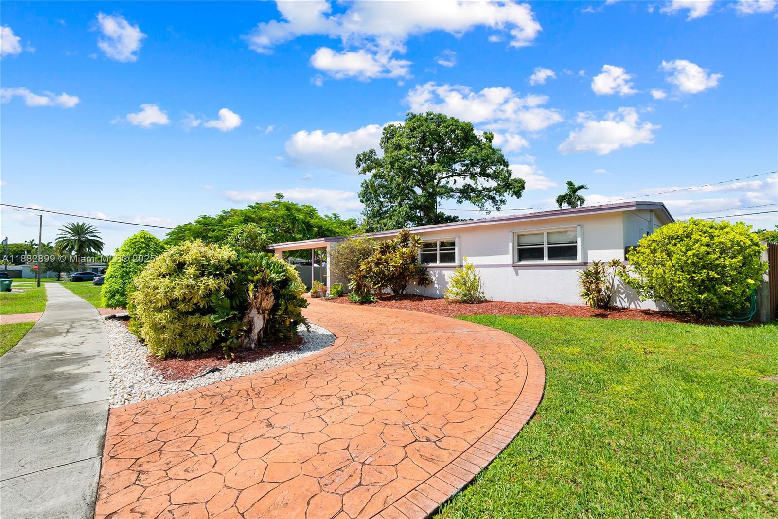 9835 SW 197th St, Cutler Bay FL 33157